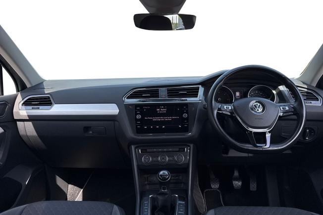 VOLKSWAGEN Tiguan Photo 10