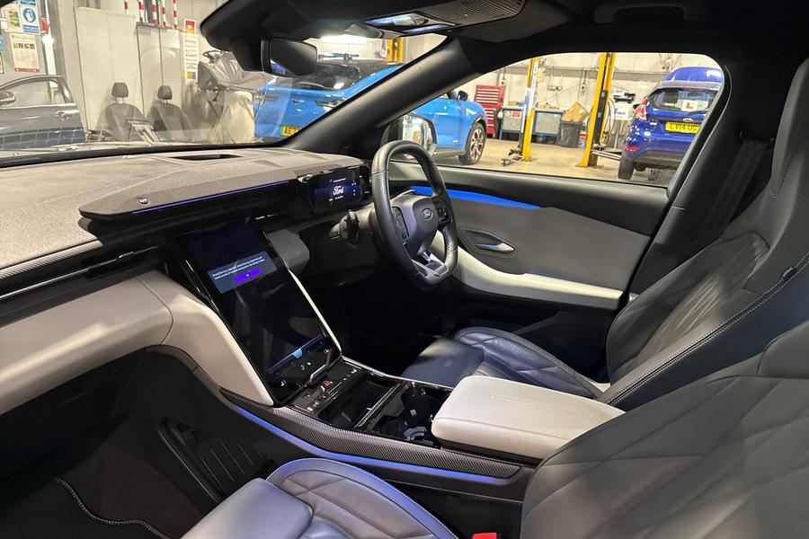 Ford Explorer Photo autoimg-22976cc5678394a86e64885f651841628be13433.jpg