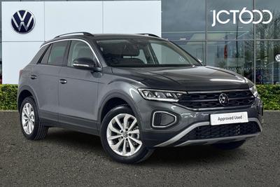 2025 VOLKSWAGEN T-Roc 1.5 TSI Match SUV 5dr Petrol DSG Euro 6 (s/s) (150 ps) at JCT600
