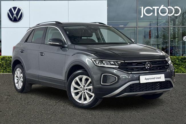 VOLKSWAGEN T-Roc Photo 1