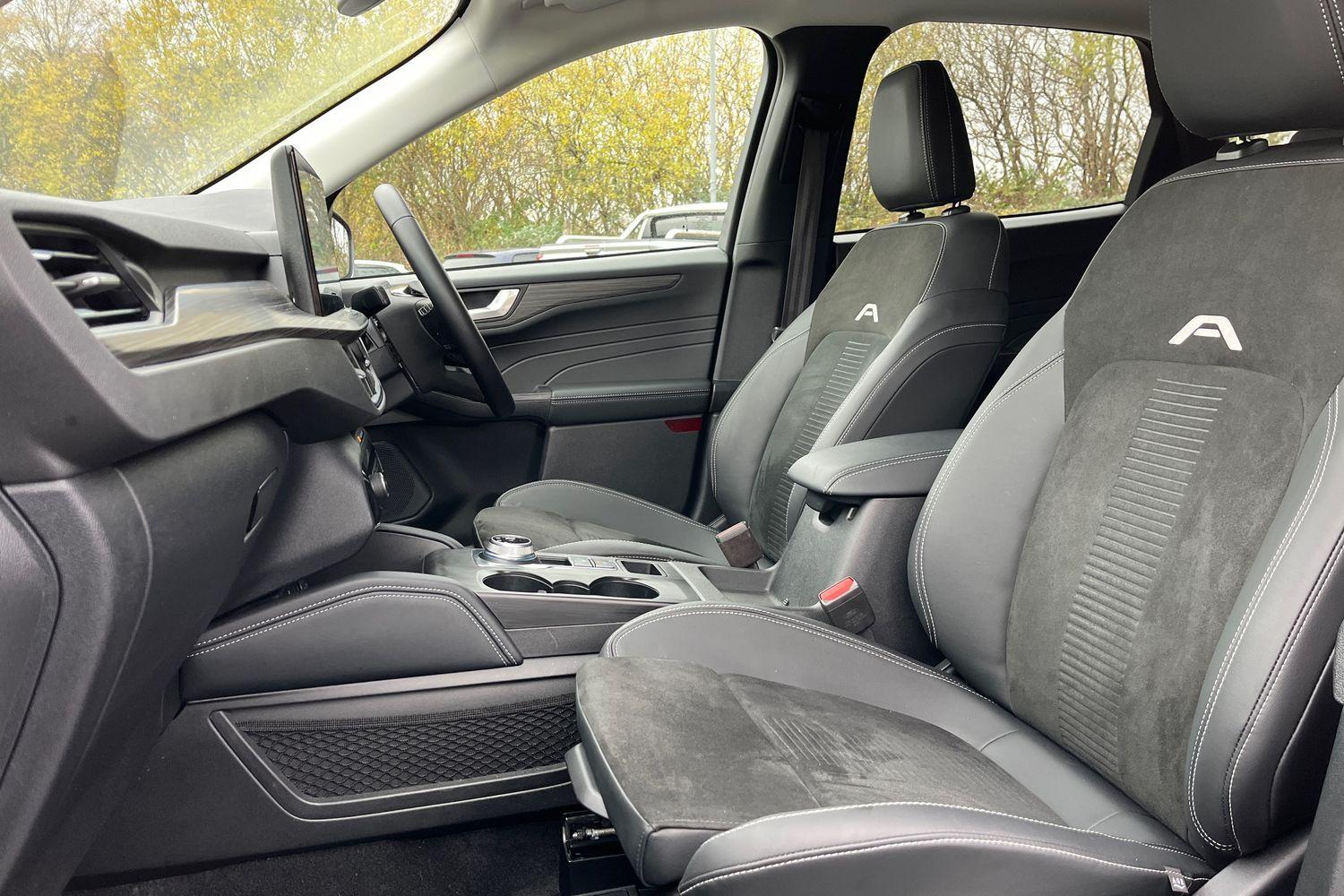 Ford KUGA Photo 18