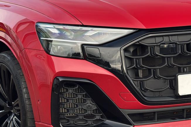Audi Q8 Photo 19