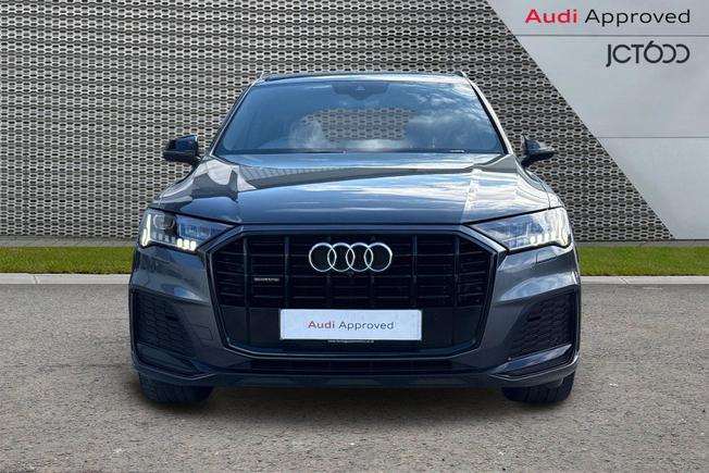 AUDI Q7 Photo 8