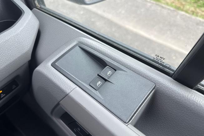 VOLKSWAGEN Crafter Photo 35