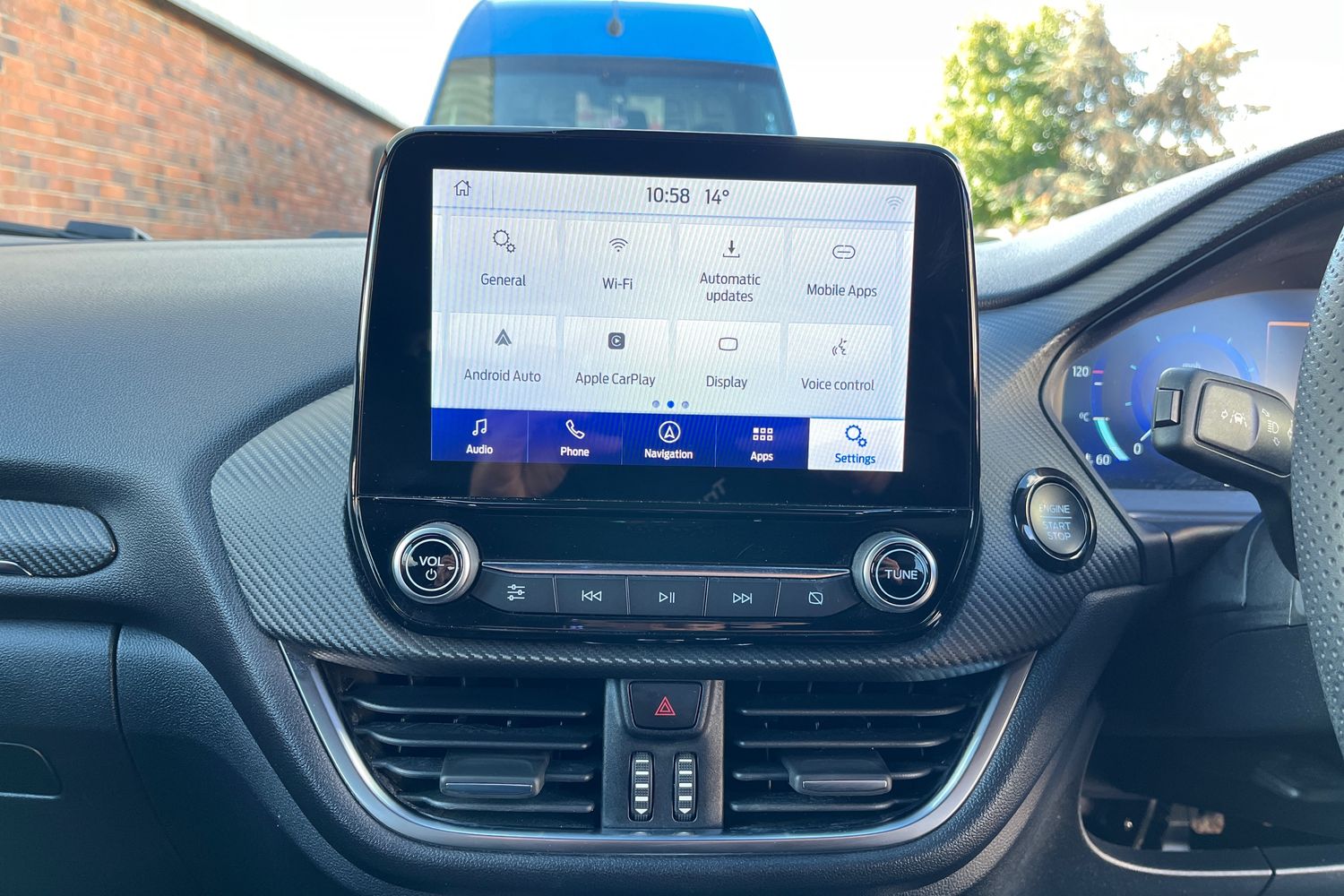 Ford Puma Photo 34