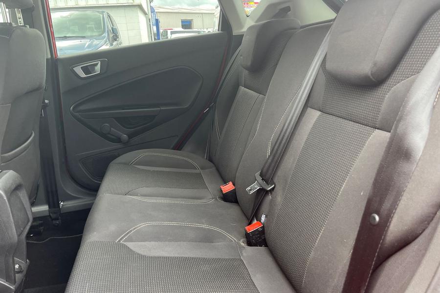 Ford FIESTA Photo autoimg-22a13ee5f5780d27d9016a5593a93ccb4502253c.jpg