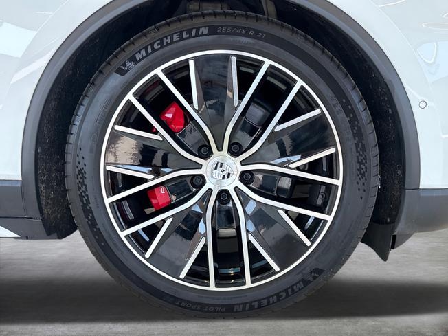 PORSCHE Macan Photo 9