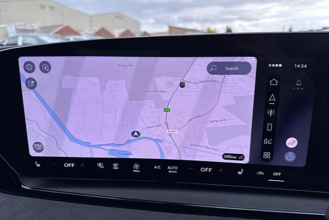 AUDI Q6 E-Tron Photo 14