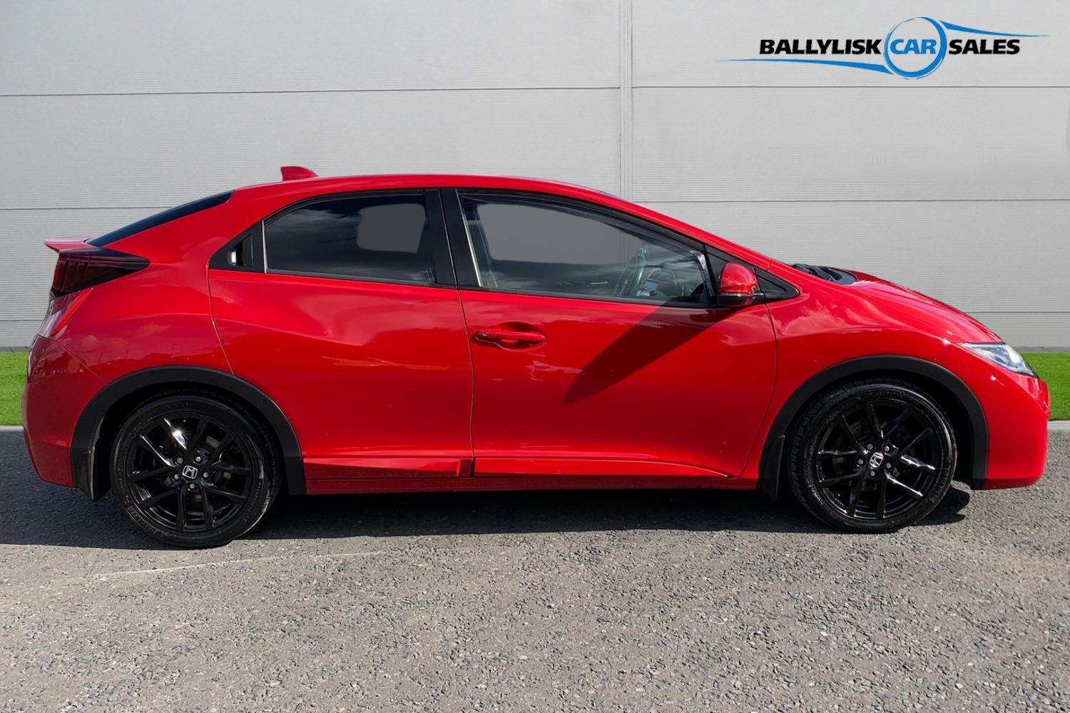 2015 Honda Civic 1.8 i-VTEC 142PS Sport Hatchback in Red with only 39K - vehicle photo 3 for sale on PureCar