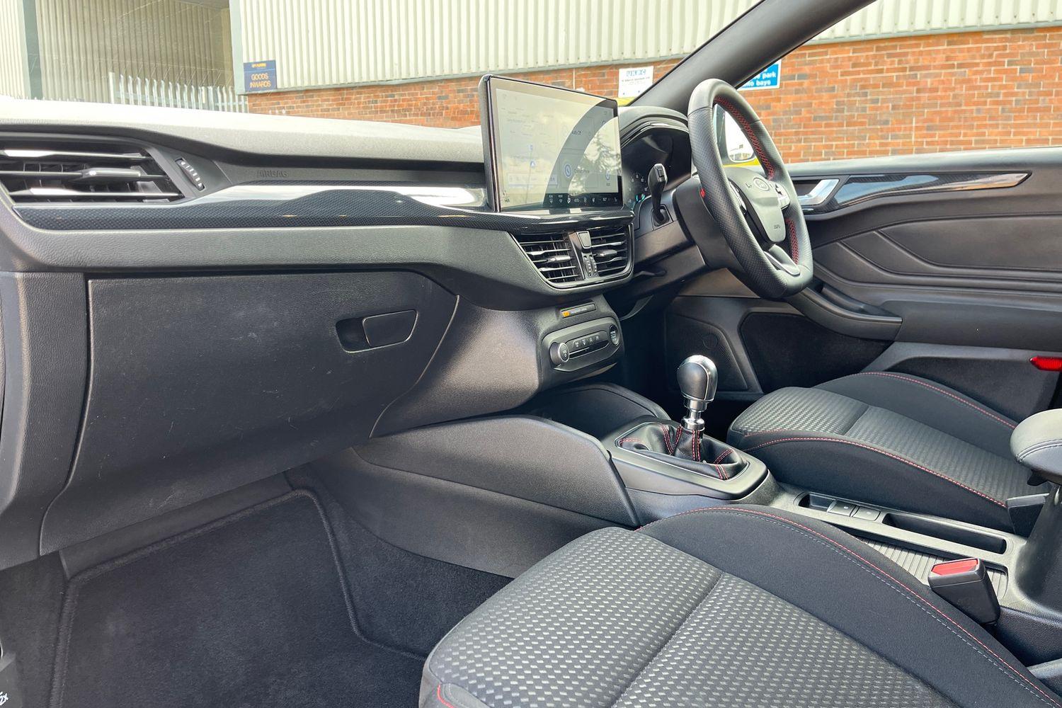 Ford Focus Photo 17