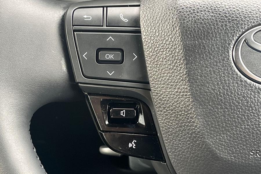 Toyota C-HR Photo autoimg-22af67c3dc9fa87b3e4884f77a94b5bbf85ac093.jpg