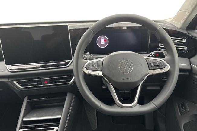 VOLKSWAGEN Tiguan Photo 11