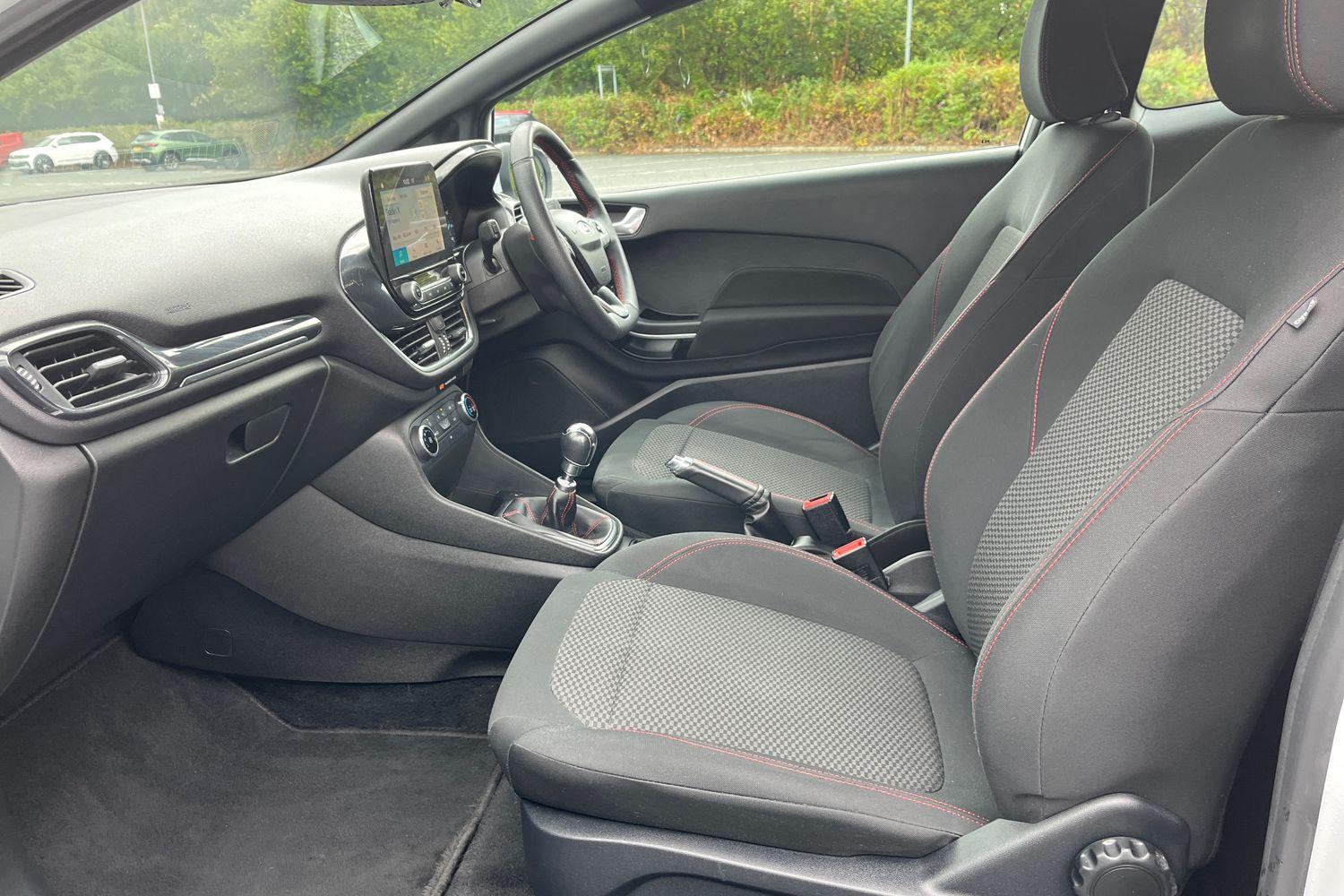 Ford Fiesta Photo 35