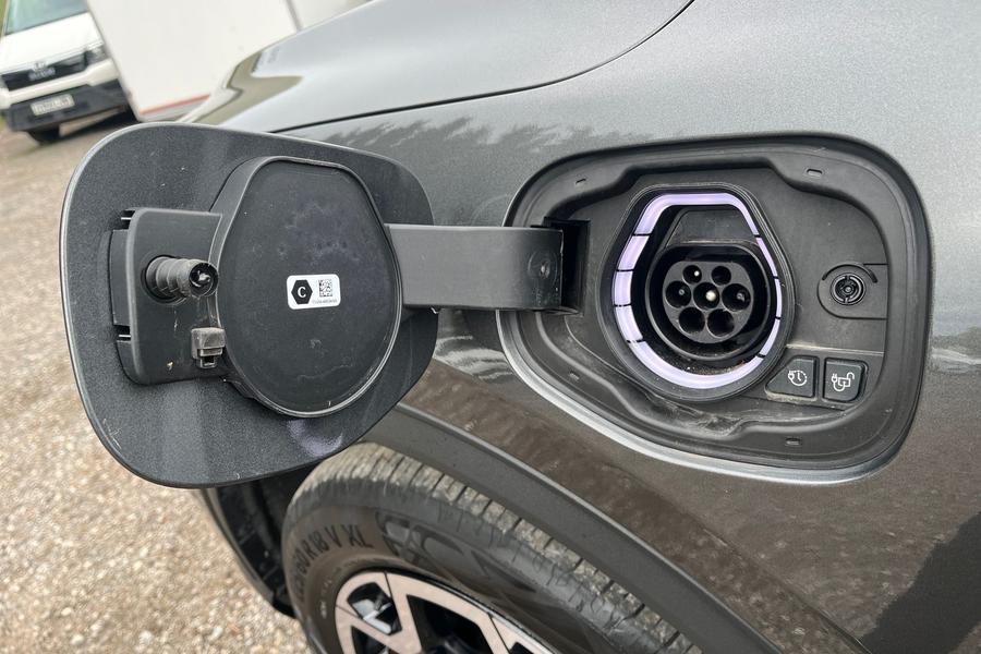 Ford KUGA Photo autoimg-22b393391b3aa761562874bfc31857d1bc36bf63.jpg
