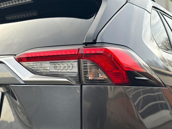 TOYOTA Rav4 Photo 18