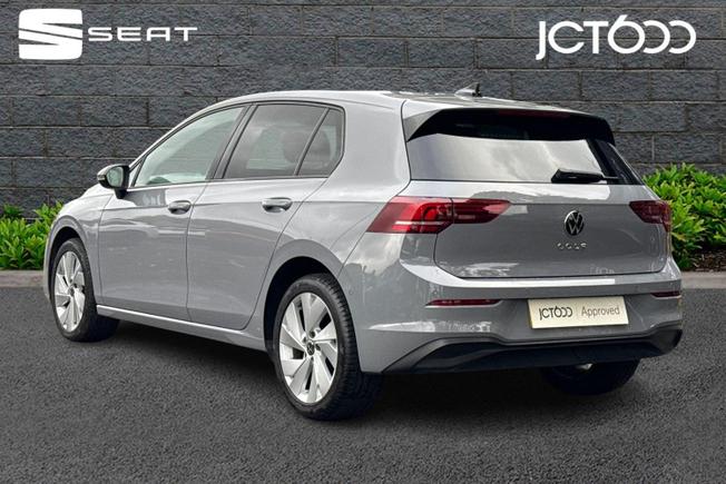 VOLKSWAGEN Golf Photo 3