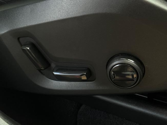 VOLVO XC60 Photo 29