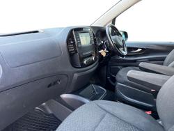 Mercedes-Benz Vito Photo 2