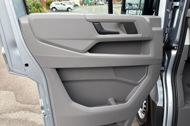 VOLKSWAGEN Crafter Photo 38