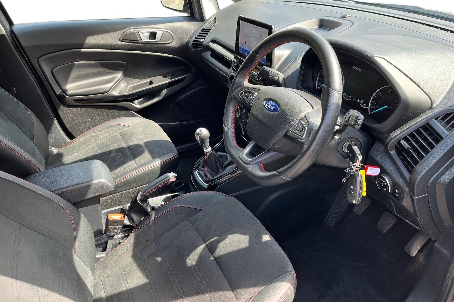 Ford ECOSPORT Photo 8