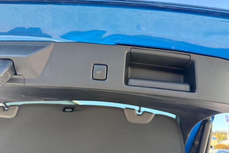 Ford Kuga Photo autoimg-22b7e1184ed1df6e267ac15d7b3ae0286898a670.jpg