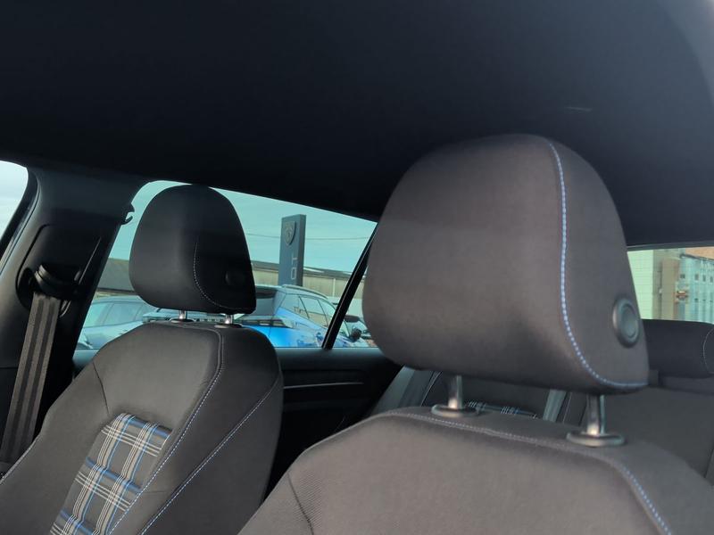 Used Volkswagen Golf NV20MSU 34