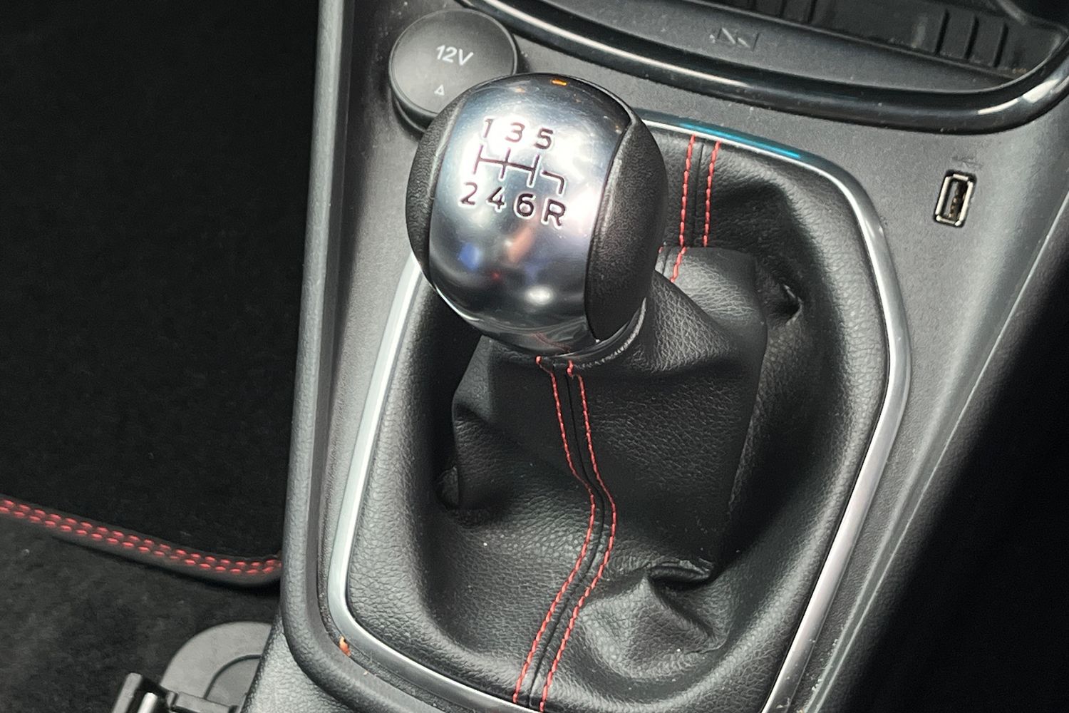 Ford PUMA Photo 33