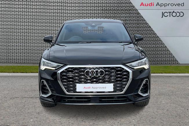 AUDI Q3 Photo 8