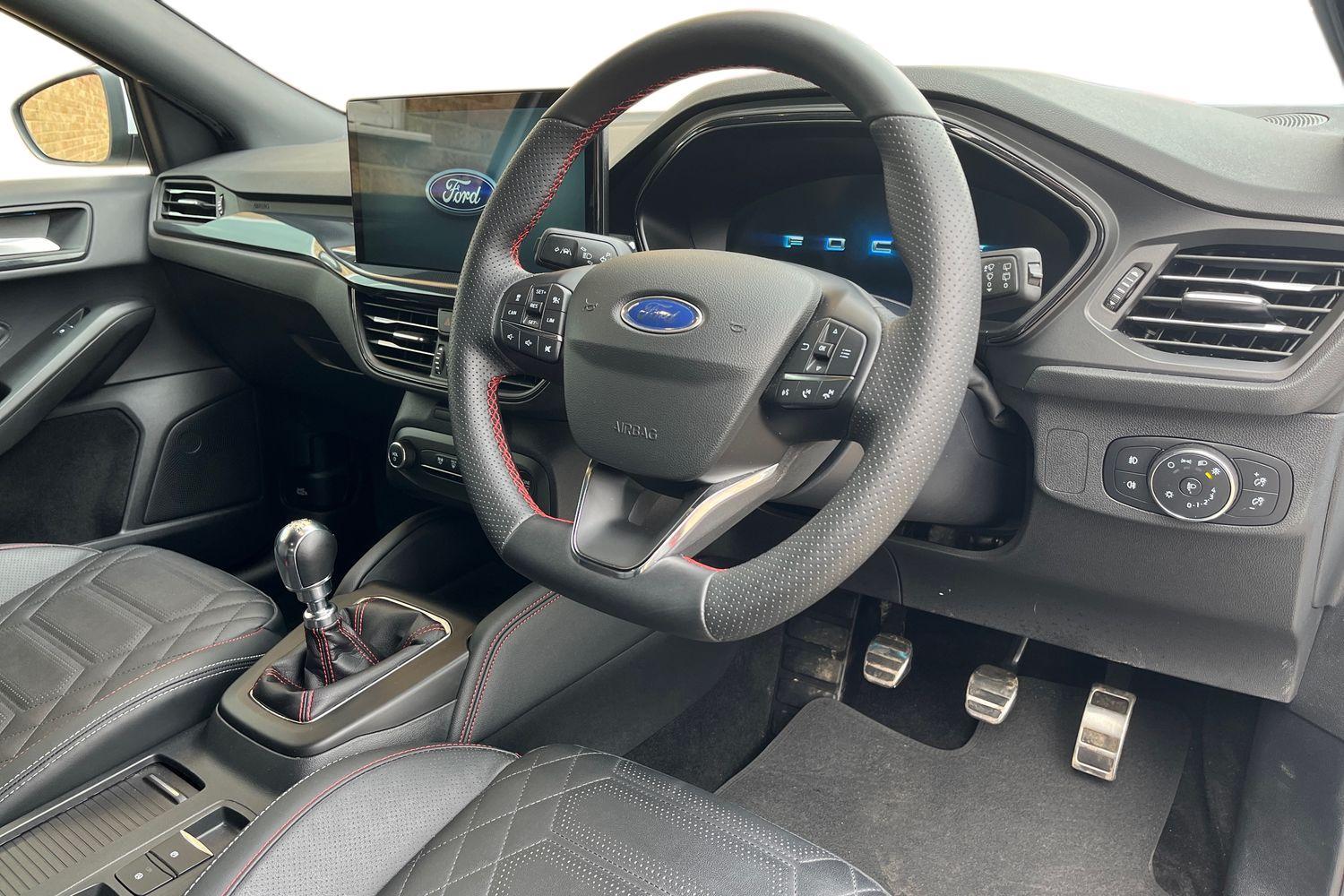 Ford Focus Photo 8
