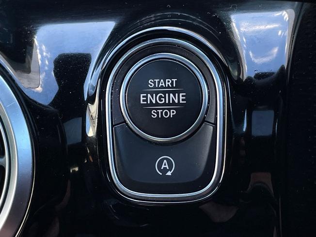 MERCEDES-BENZ CLA Photo 43