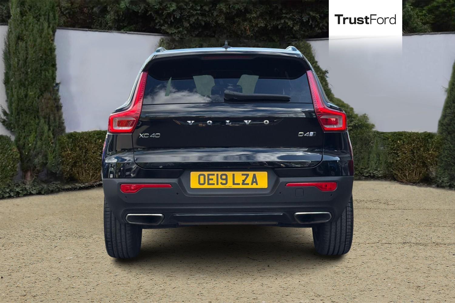Volvo XC40 Photo 6