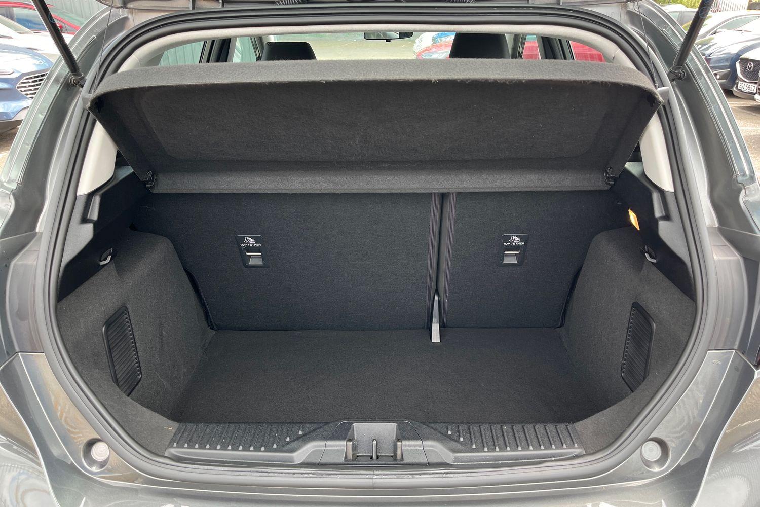 Ford FIESTA Photo 20