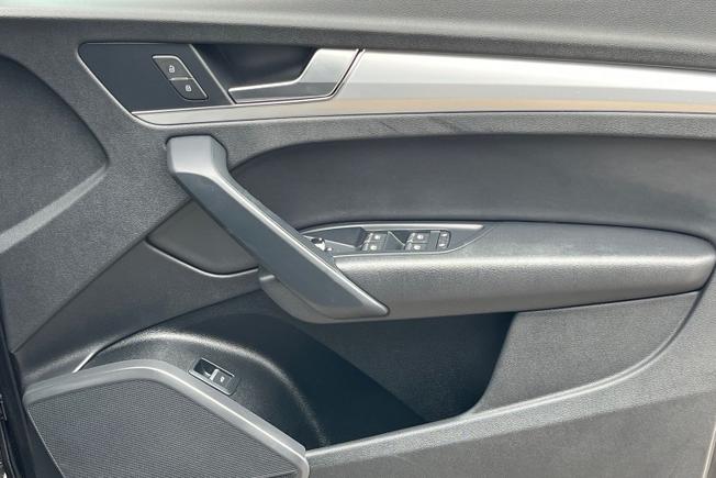 AUDI Q5 Photo 40