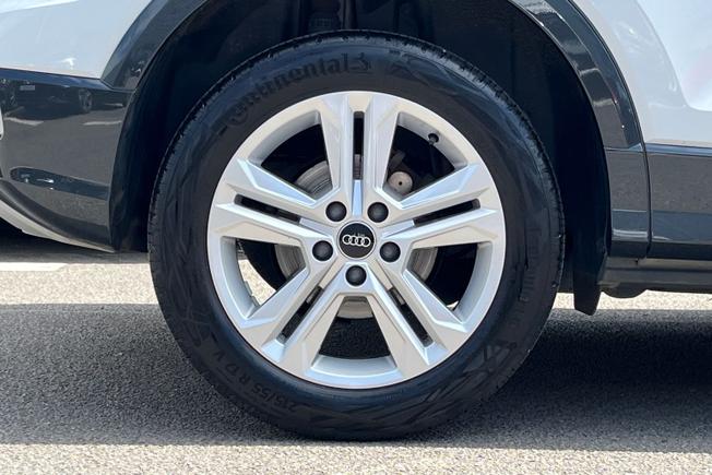 AUDI Q2 Photo 5