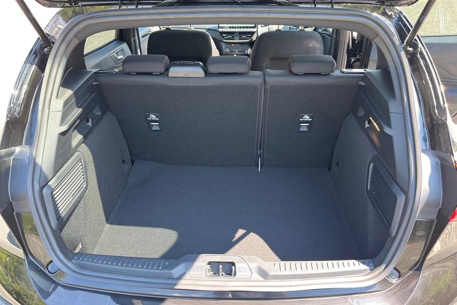 Ford FOCUS Photo autoimg-22cf72726656e73270b096d81e8087b674393d4b.jpg