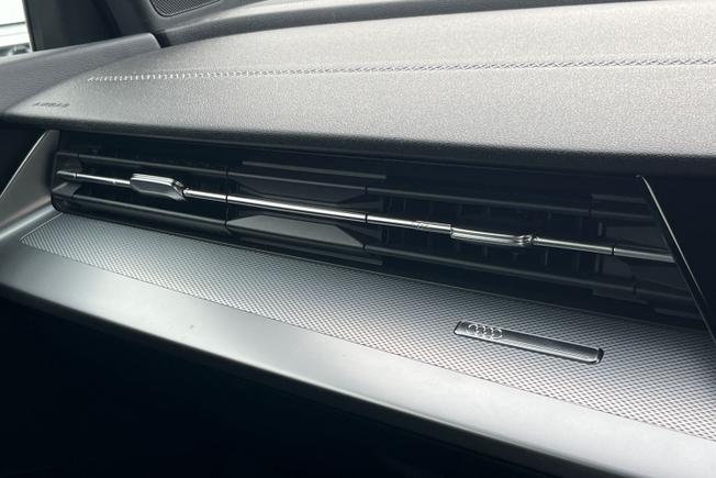 AUDI A3 Photo 32