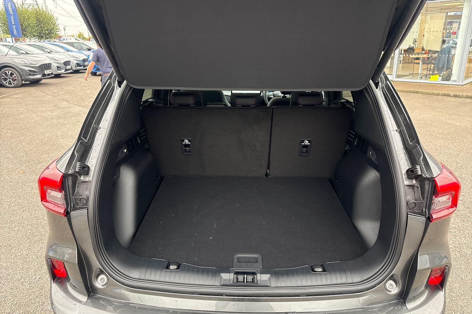 Ford KUGA Photo 20