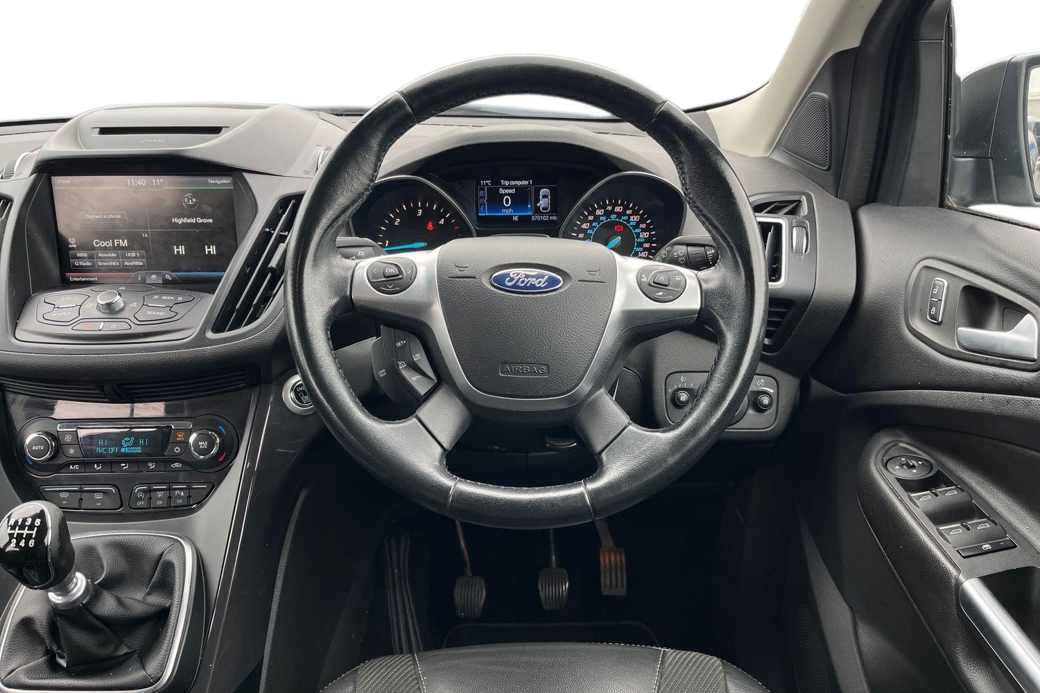 Ford KUGA Photo 10