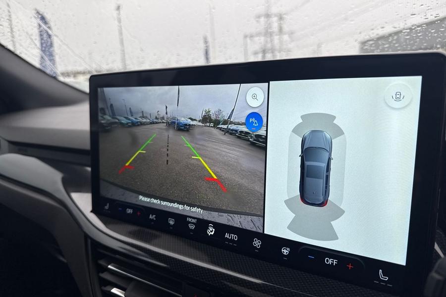 Ford FOCUS Photo autoimg-22d37fd89090900ef87d12990de6157973a87191.jpg