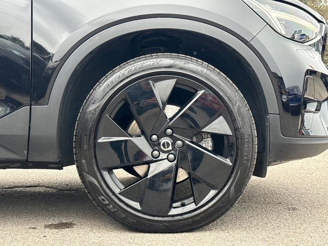 VOLVO Xc40 Photo 5