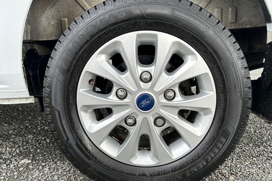 Used FORD TRANSIT CUSTOM HT71NXH 24