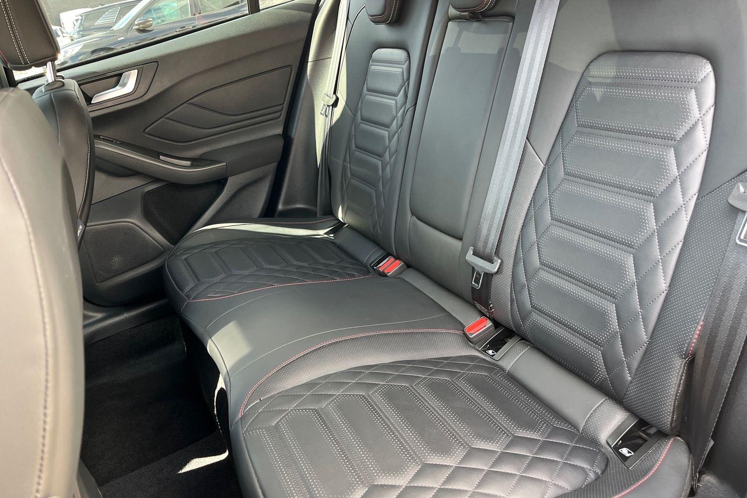 Ford FOCUS Photo 19