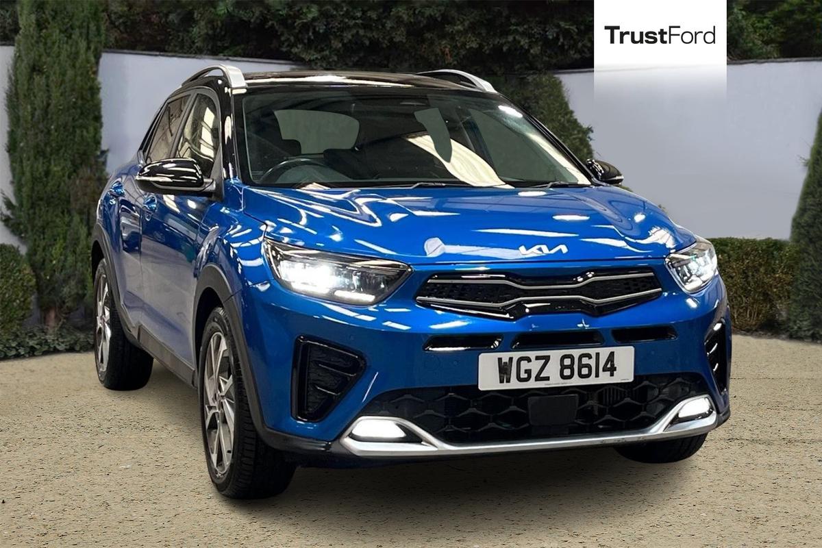 Kia Stonic listing photo