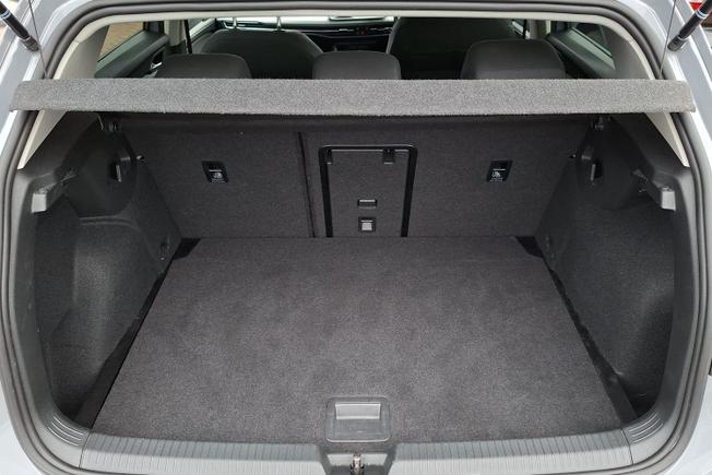 VOLKSWAGEN Golf Photo 12