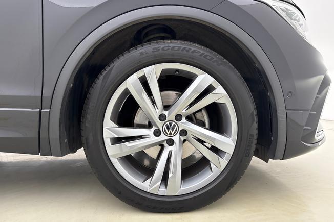 VOLKSWAGEN Tiguan Photo 5