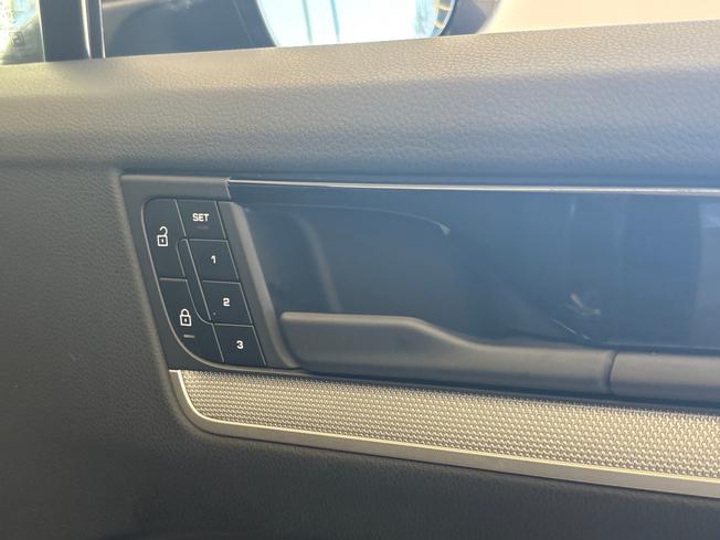 PORSCHE Cayenne Photo 34