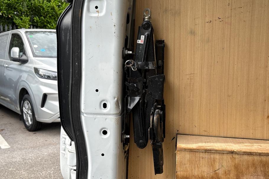 Used Ford TRANSIT CUSTOM LA24MTK 9