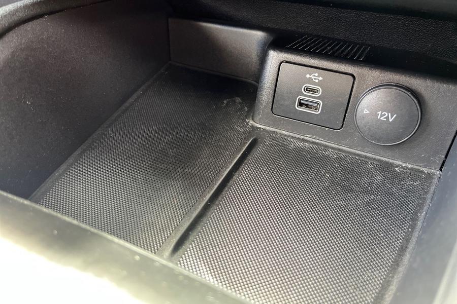 Ford Kuga Photo autoimg-22ebcc5b3c433d273b1f07f912bc55282ee68203.jpg