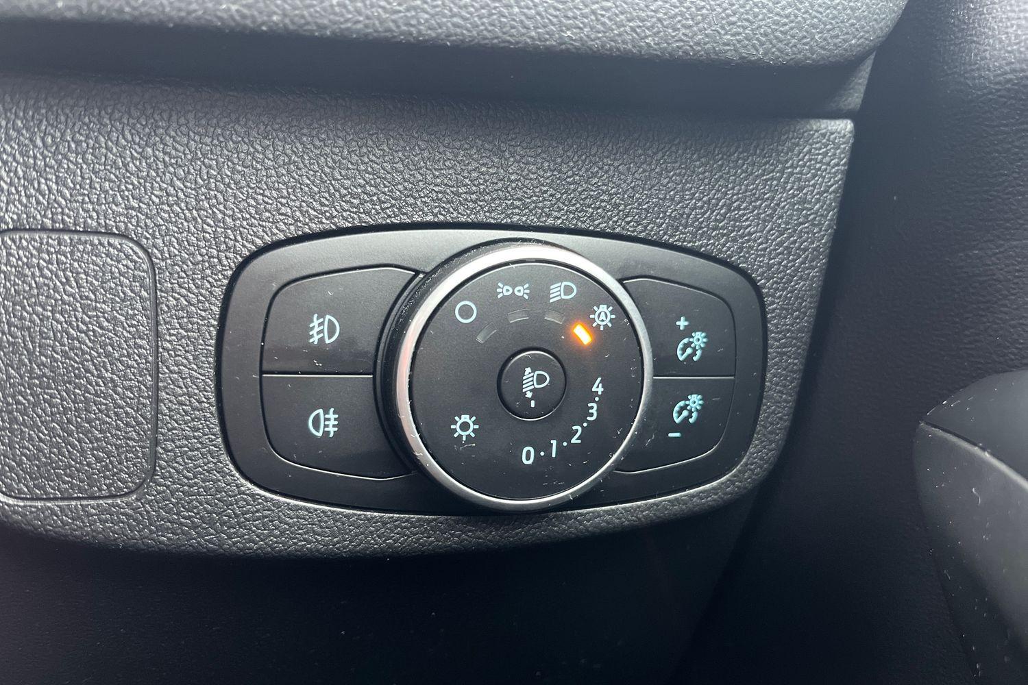 Ford FOCUS Photo 26