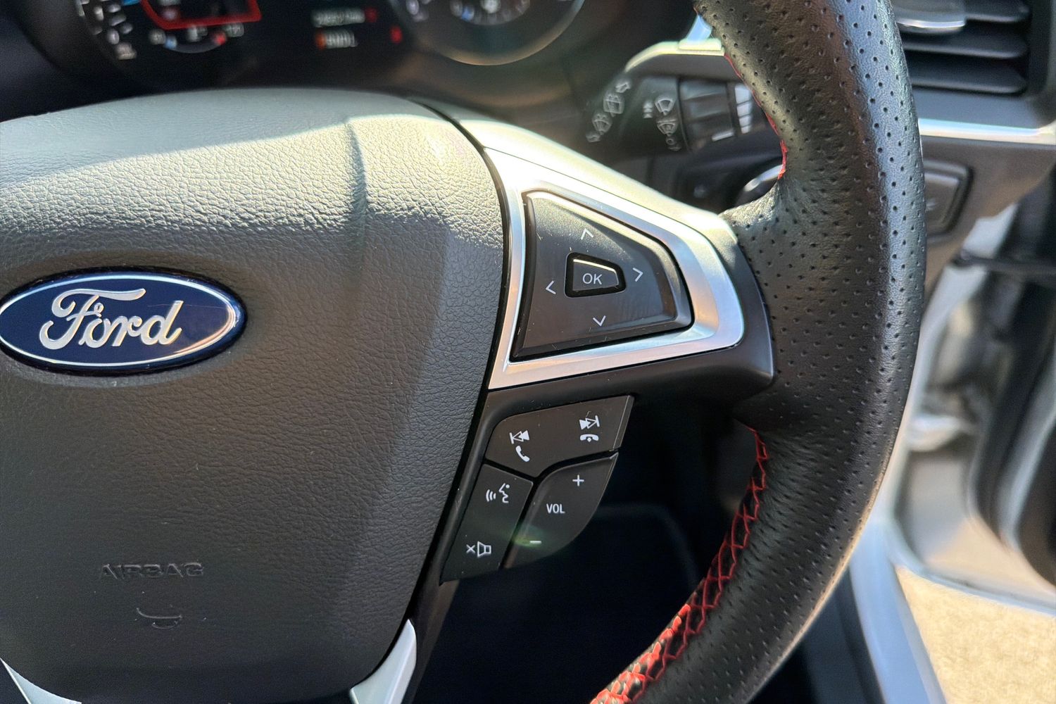 Ford S-Max Photo 25